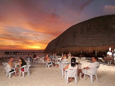 Angaga Island Resort & Spa